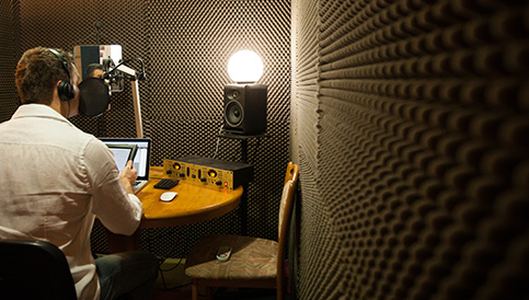 Sébastien Koenig en direct de son studio enregistrement voix